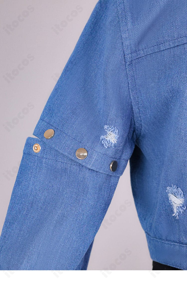 袖とボタンの質感・留め付け強度が分かるクローズアップ