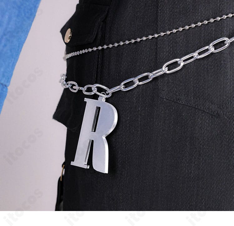 腰部のR字モチーフ装飾パーツのアップ