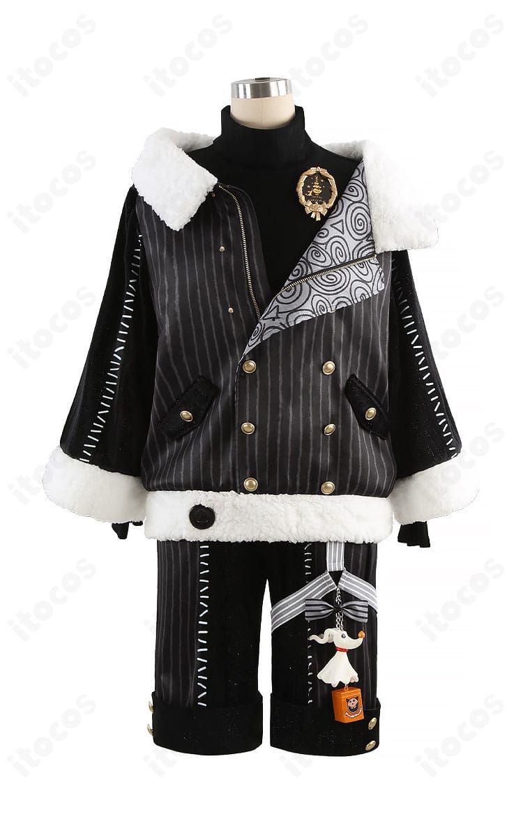 リリア・ヴァンルージュ ナイトメアークーリエ衣装のコートとインナー正面全体