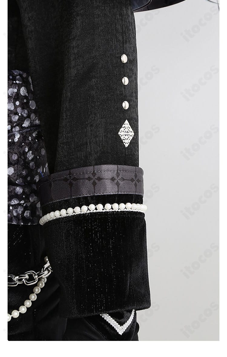 百 10周年記念衣装 袖口の装飾アップ（カフス・装飾ライン）