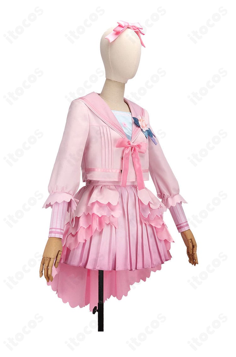 花海咲季 桜フォトグラフ コスプレ衣装の右側面ディテール（ラインとフィット感）