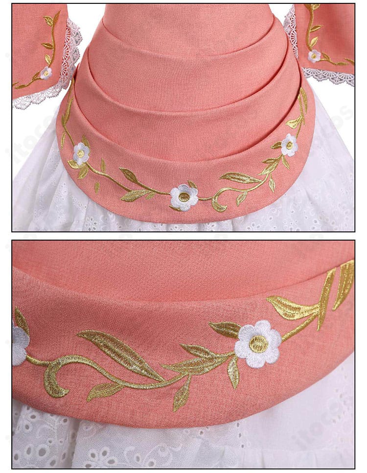 コート背面の切り替え・装飾の縫製ディテール接写