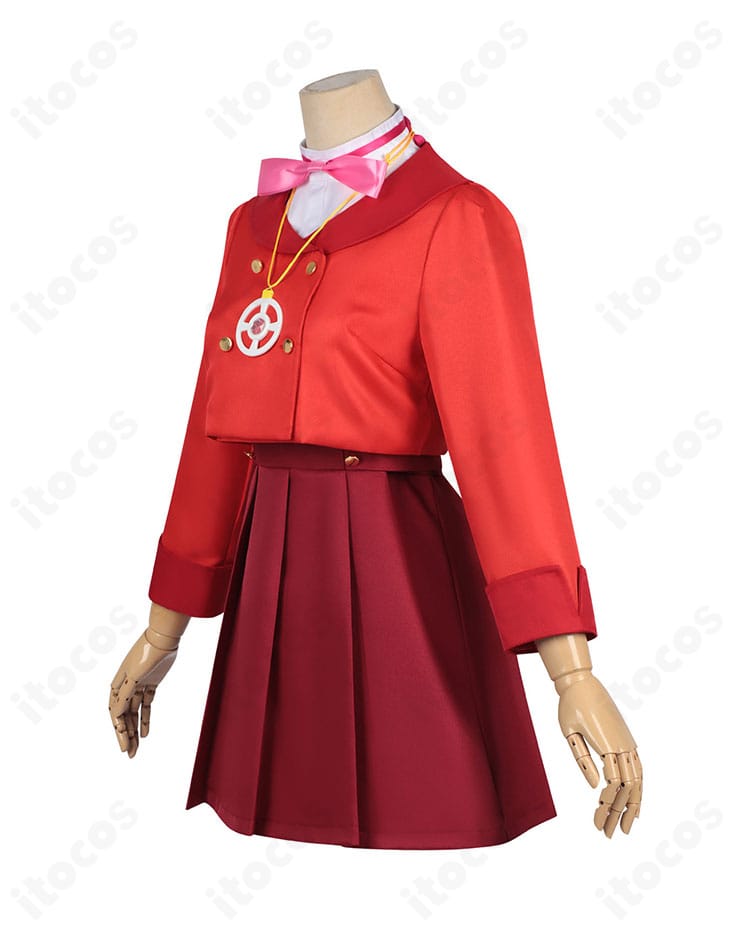 小林みくる私服コスプレの側面シルエットとラインの見え方