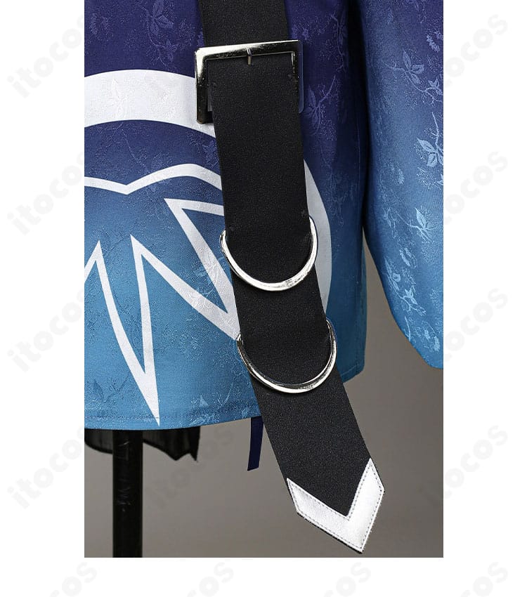 肩ストラップと留め具の構造をクローズアップ。ズレにくい固定仕様を示す画像