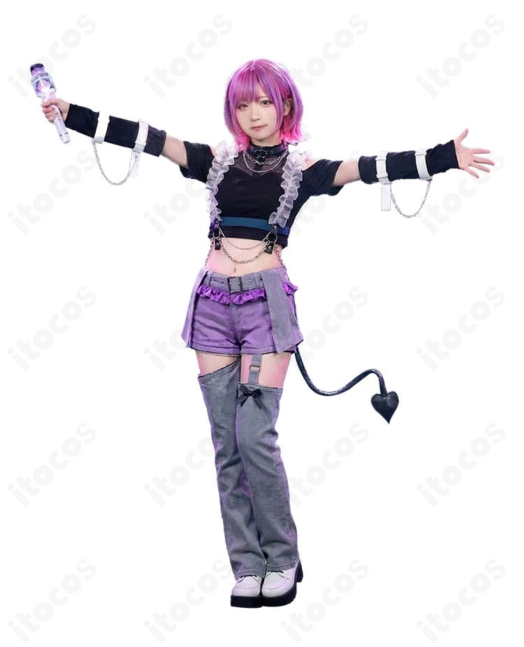 常闇トワ 6周年LIVE衣装 コスプレの正面全体。高発色ツイルとサテンでシャープなシルエットを強調。