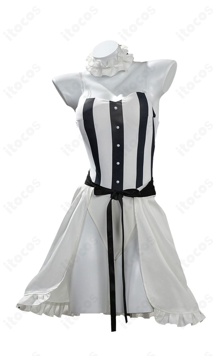 フランチェスカ衣装の正面全体像（水着風レオタード＋オーバースカート）