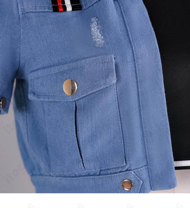 コートポケットまわりの飾りステッチとパイピング