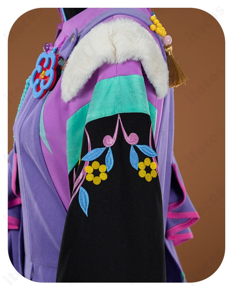 肩袖の装飾ディテール。エッジのパイピングと配色パーツ