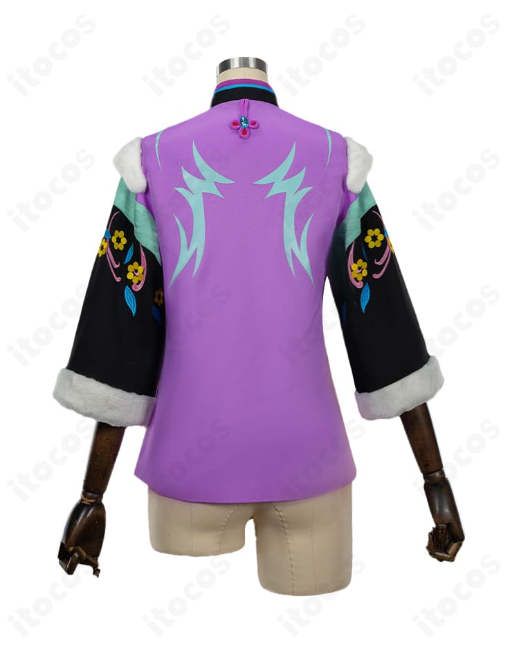 上衣背面ディテール。コンシール開閉とヨークの切り替え