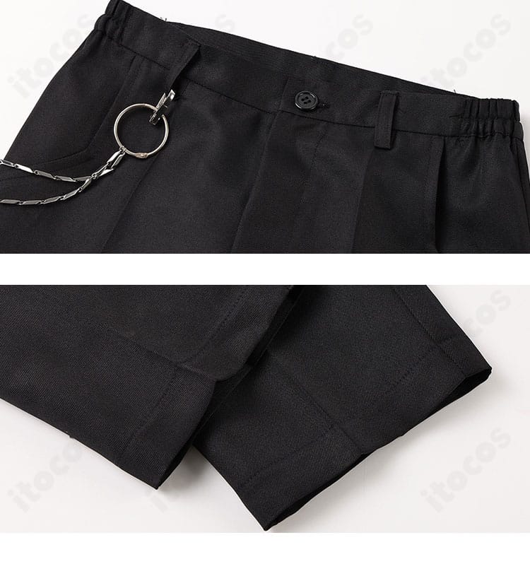 パンツ装飾のクローズアップ。ステッチと装飾ラインで縦長シルエットを強調した仕様