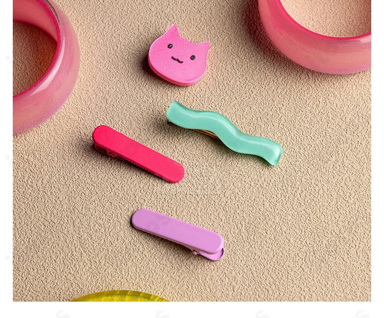 ヘアアクセサリー（ヘアピン・髪飾り）のアップ