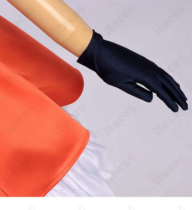 アルヴィト衣装の手袋ディテール。フィット感ある縫製と指先の形状