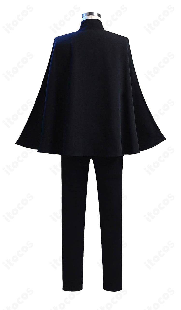 禪院真希 死滅回游コスプレ衣装の背面全体。マントの落ち感と後ろ姿のラインを確認