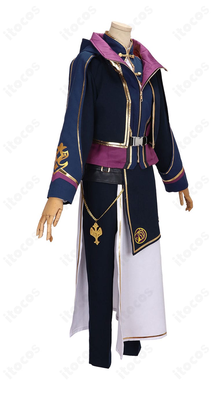 佐伯イッテツ 共通衣装の側面。コート丈とパンツのバランス、太もも飾りの位置関係を確認可能。