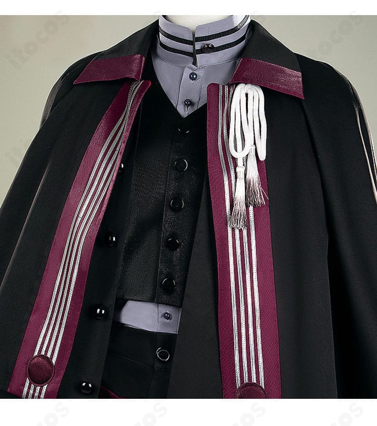 シャツとコートの襟元ディテール。襟の形状とステッチが分かるアップ