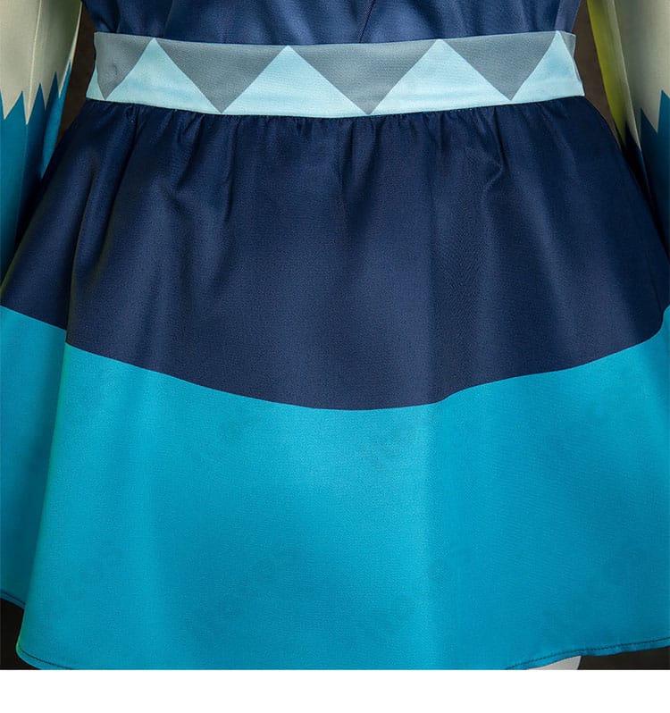 裾まわり装飾の近接ディテール(ライン・エッジ処理)