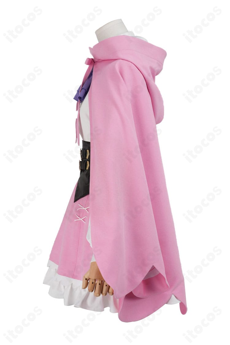 左側ヘアピンとマントの留め具ディテール。固定しやすい仕様