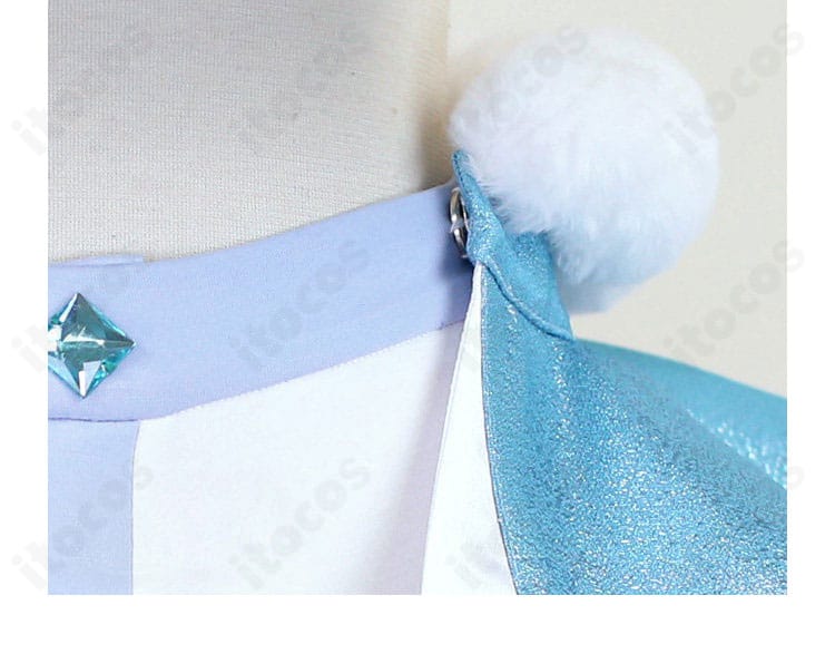 留め具まわりの装飾パーツ配置ディテール