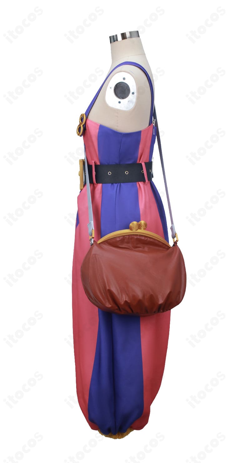 袖口装飾のステッチとトリムのディテール