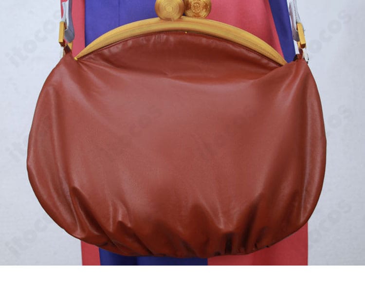 メッセンジャーバッグのサイズ感とフラップ仕様