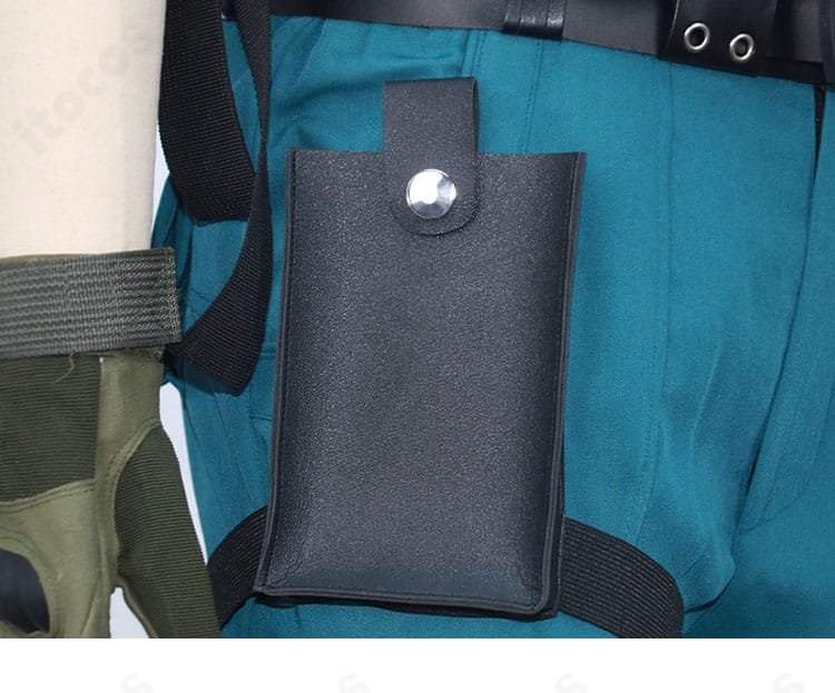 脚部ストラップとレッグアクセの配置バランス