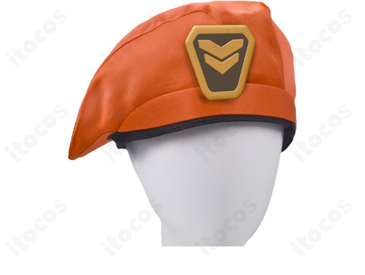 ブリムストーンのキャップ装飾ディテール。ロゴと縁取りの質感