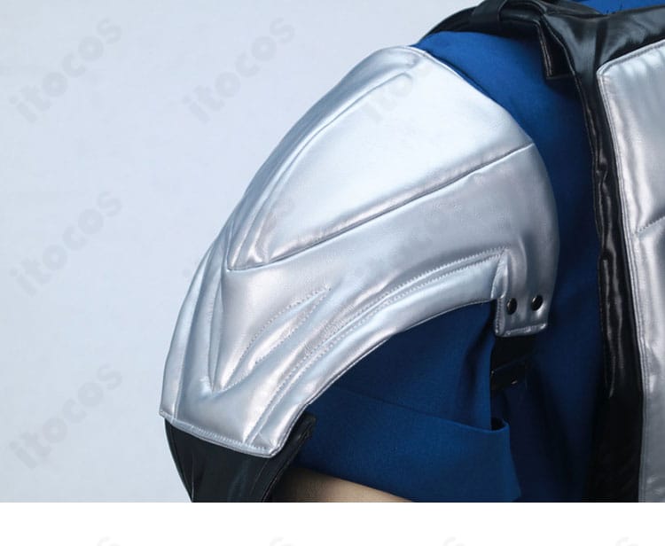 肩鎧パーツの造形と取り付け部の安定性