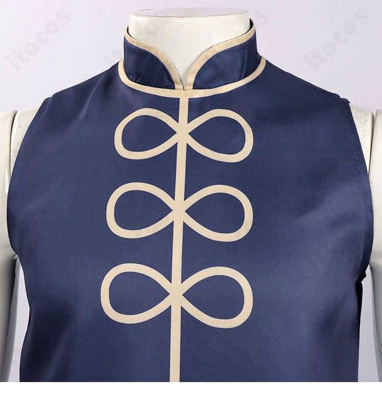 前立てボタンの意匠と配置バランスのクローズアップ