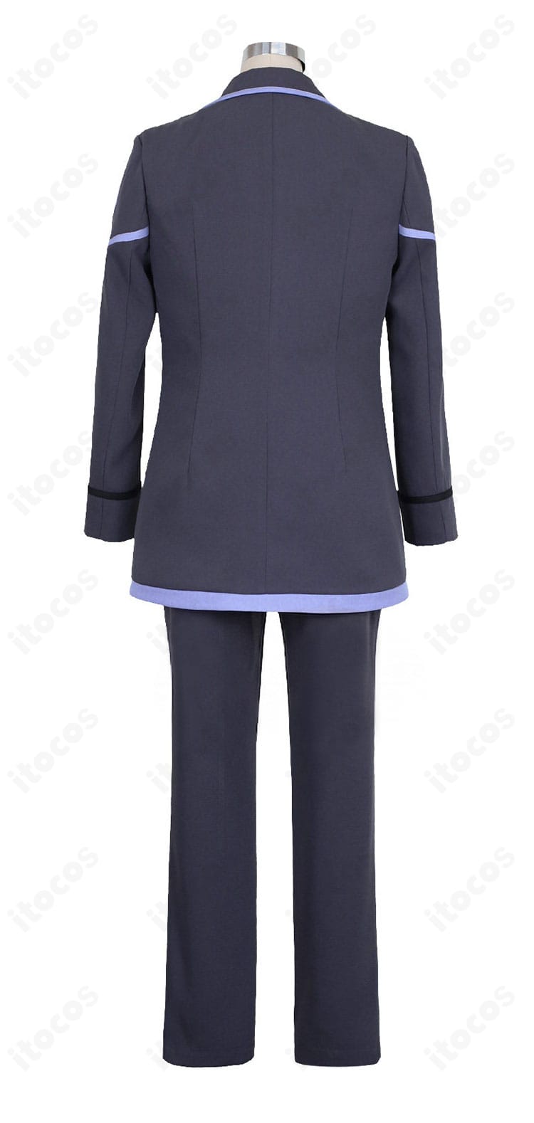 アメジオ制服コスプレの背面全体像（コート丈と背中心）