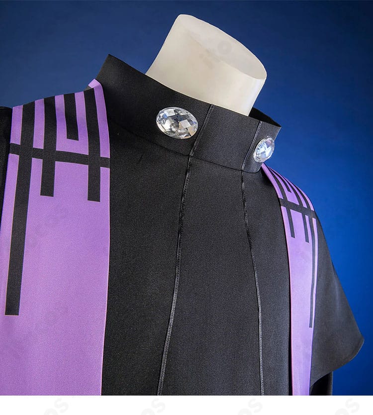 ネックライン装飾ディテール（襟周りの形状と生地感）