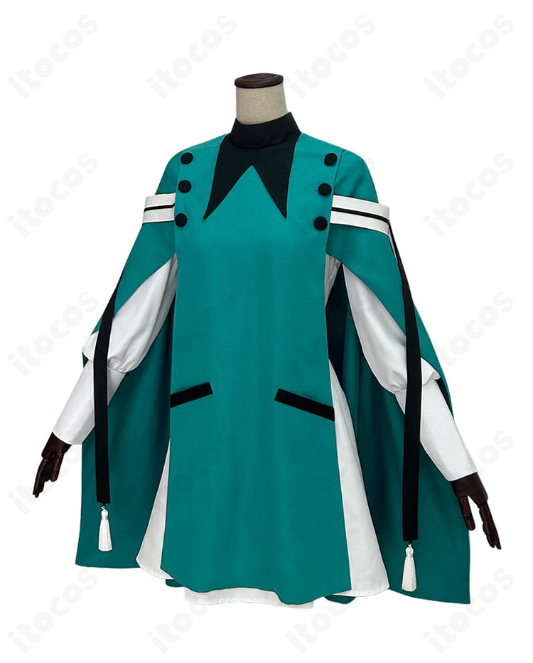 ココ 通常衣装コスプレの正面全体カット（ワンピースと上着）