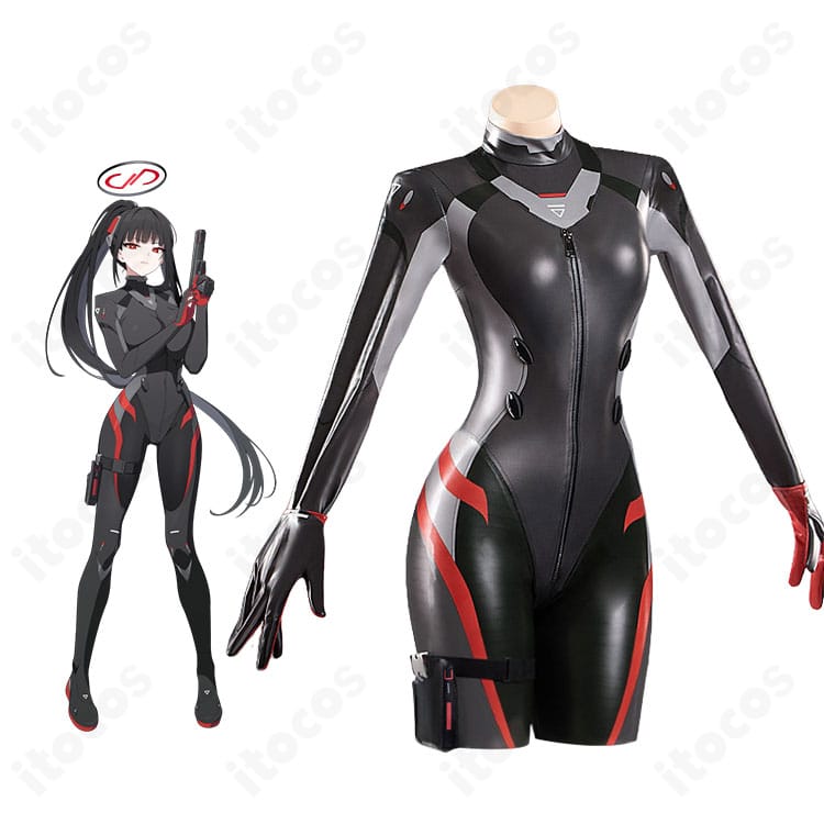 調月リオの戦闘服コスプレを着用した全身イメージカット
