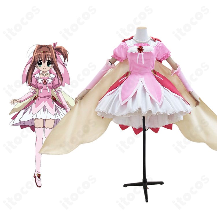 桜あかりの変身衣装一式を着用した全身ビジュアルイメージ