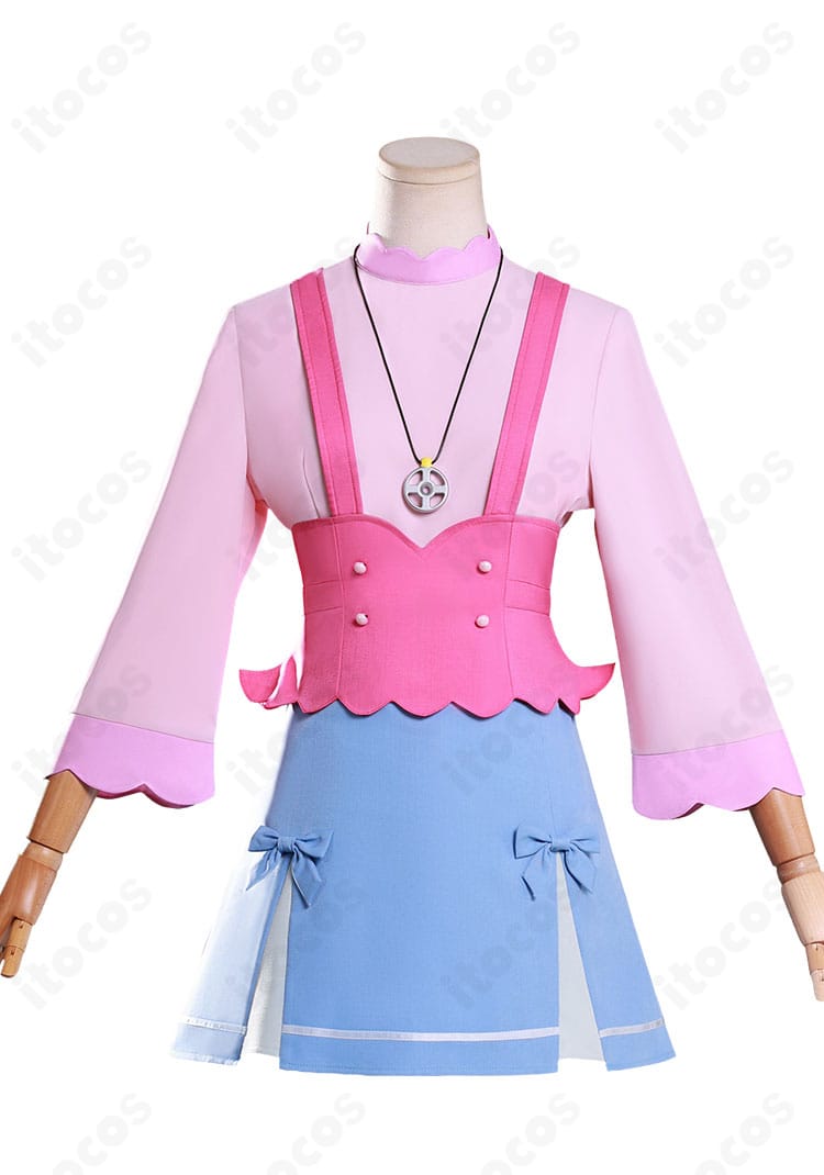明智アンナ 私服コスプレ 上着・スカートの正面全体。高コントラスト配色とすっきりウエストライン。