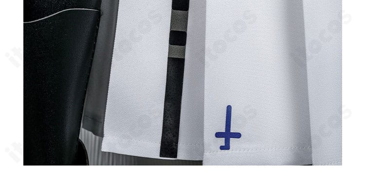 裾(衣摆)装飾のトリムとステッチの接写