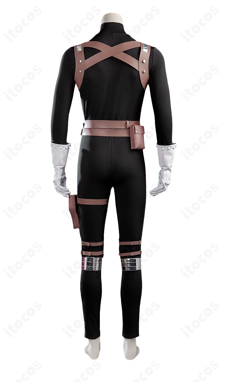 スタンリー・スナイダー戦闘服コスプレ衣装の背面デザインと腰回り装飾