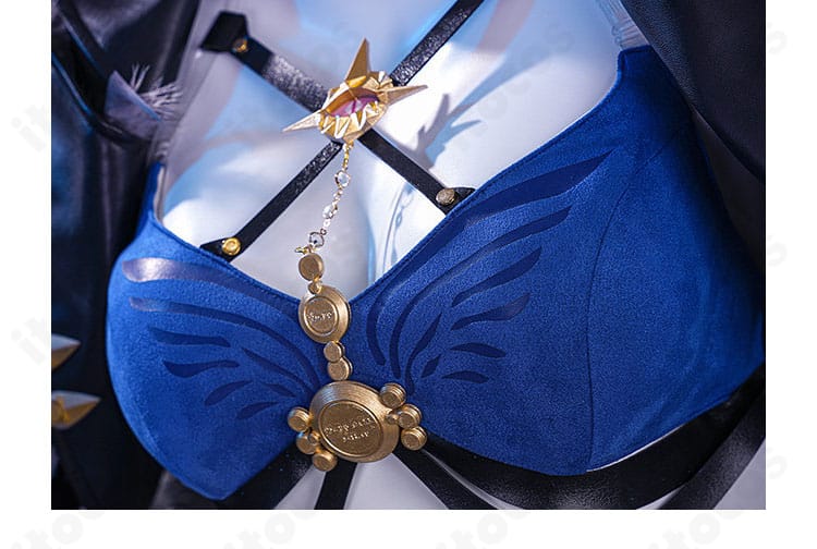 鳴潮 ガルブレーナ コスプレ衣装の胸元チェーンとビスチェの装飾ディテール
