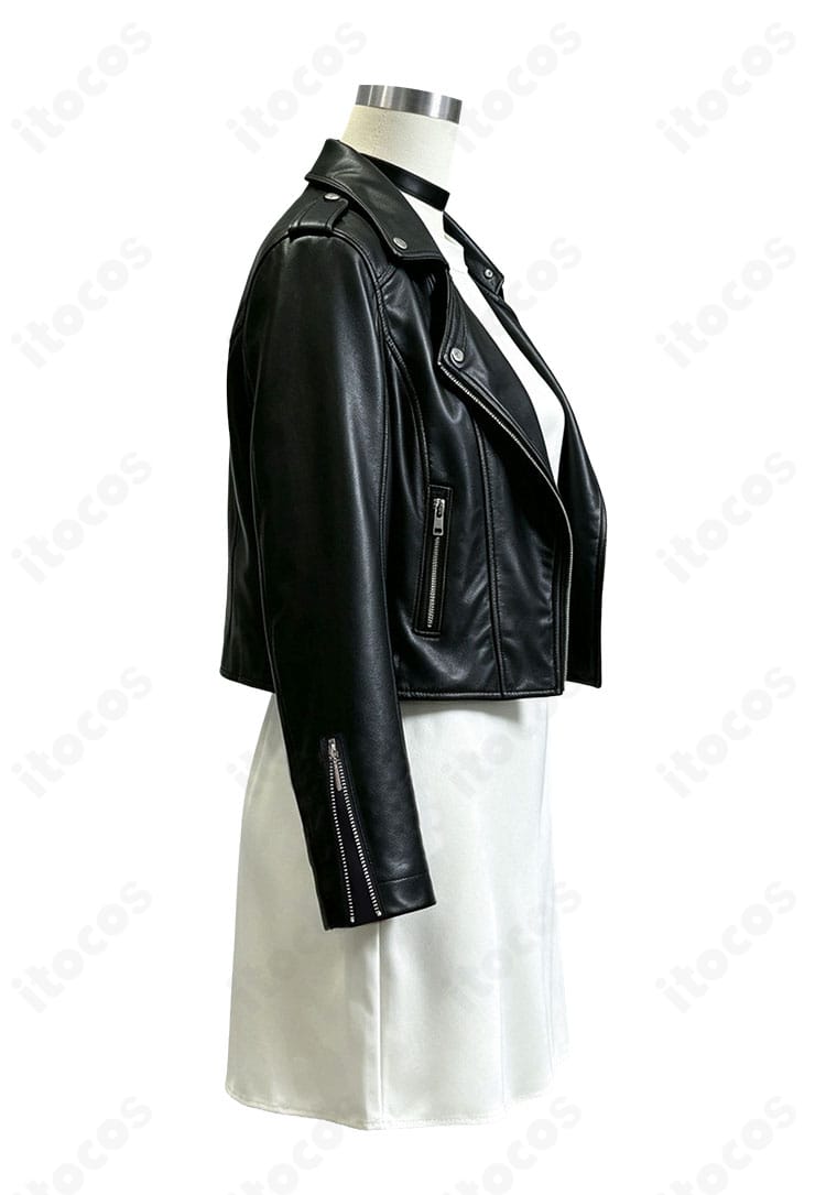 田山の私服風コスプレ衣装、レザージャケット右袖のディテール
