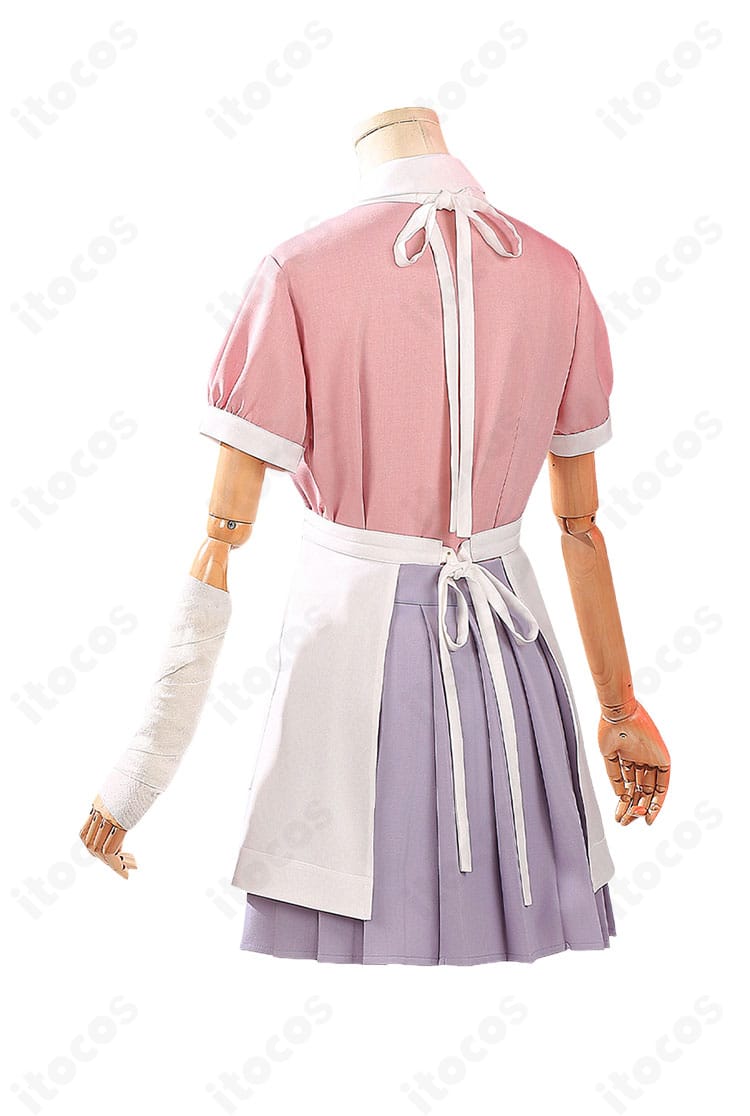 罪木蜜柑のナース風コスプレ衣装背面。スカートとエプロンを含む衣装全体のバックスタイル