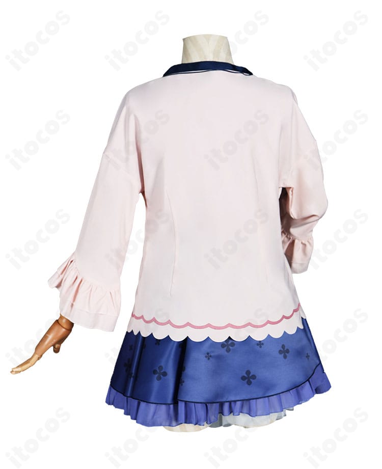 飛鳥湊 私服Ver.コスプレ衣装の背面全体とスカートライン