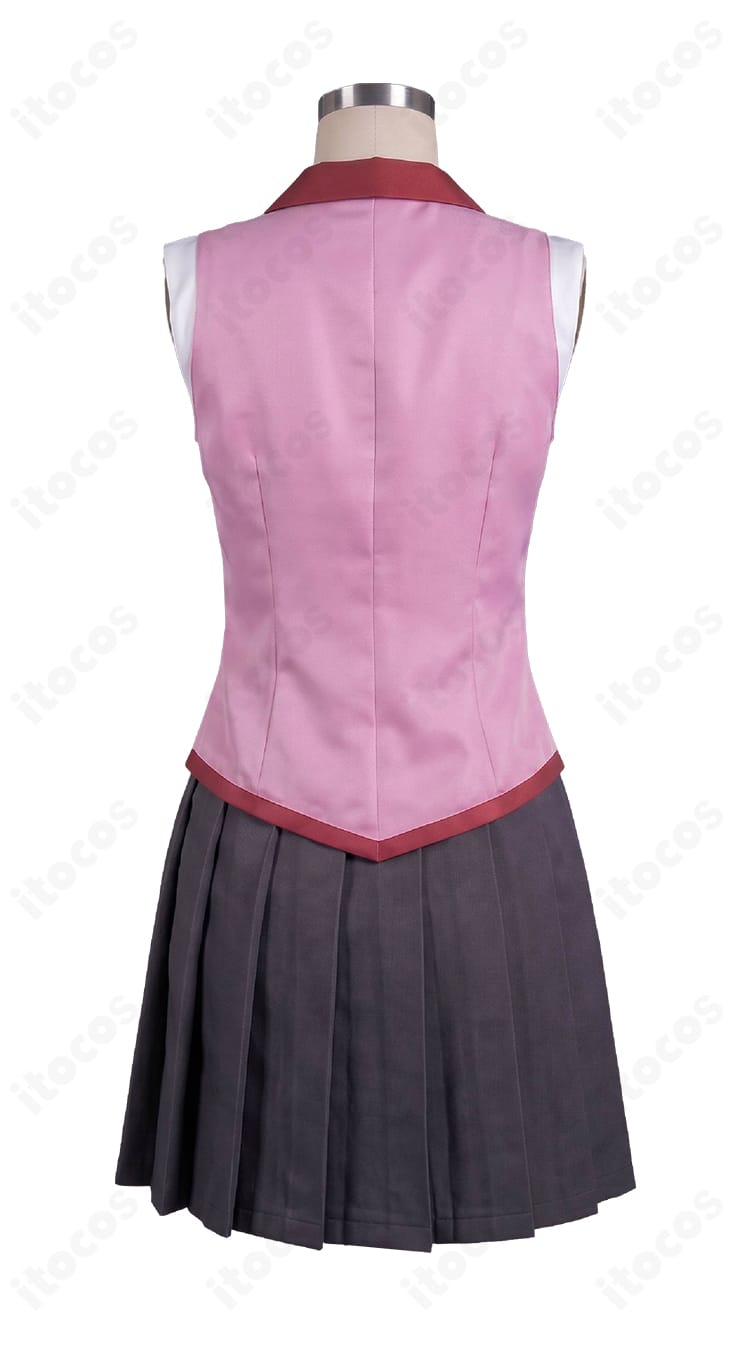 私立直江津高校女子制服ベストの背面デザインとシルエット