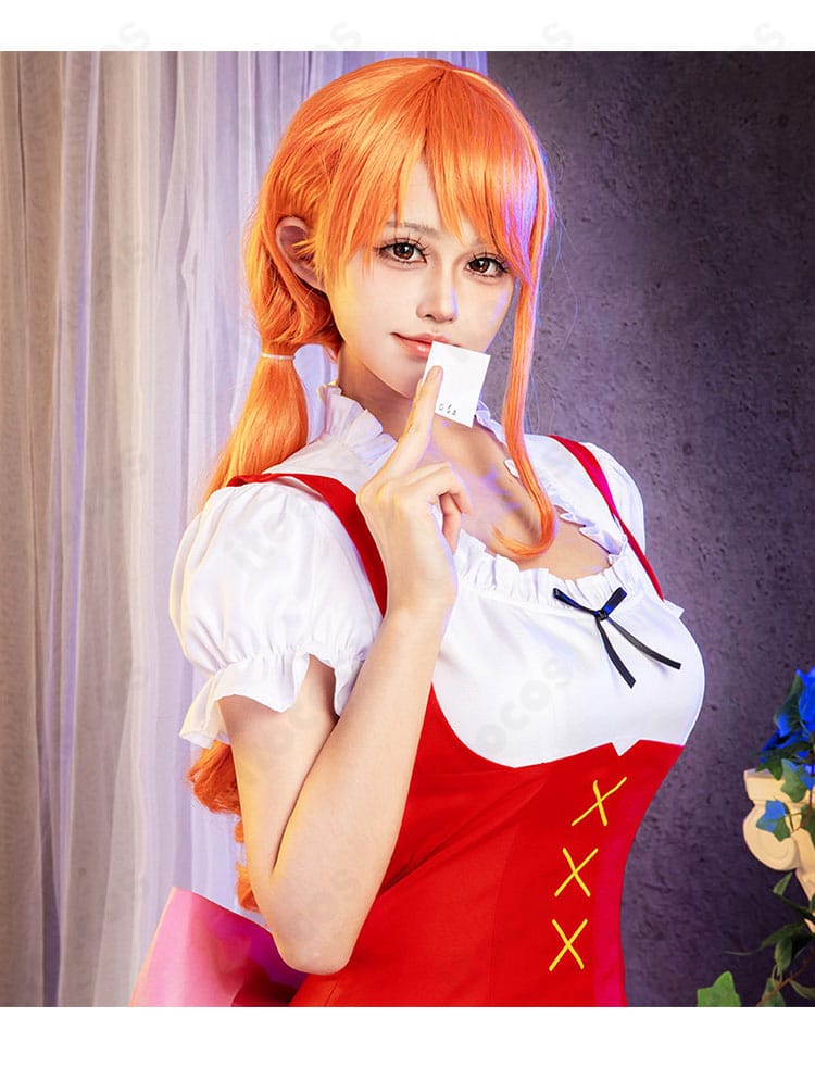 ONE PIECE ナミの赤白コルセット風ワンピース上衣部分のディテール
