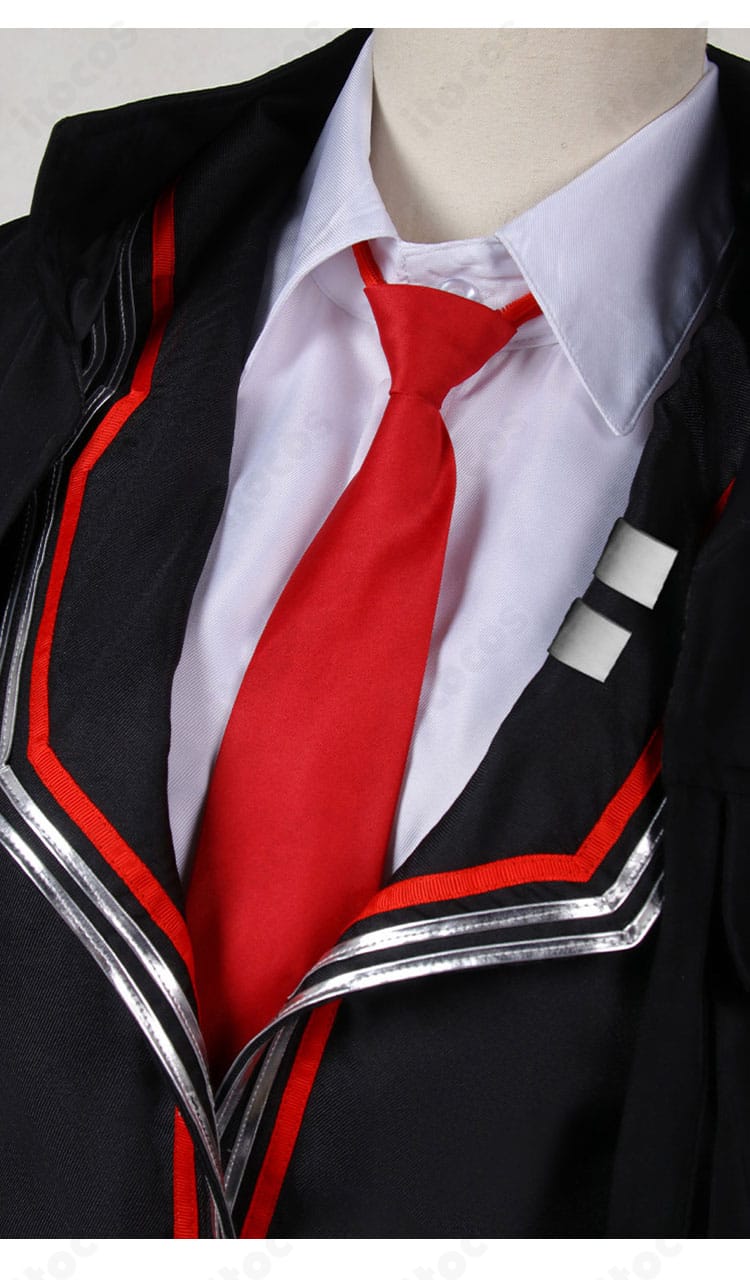 ヘルマンN社コスプレ衣装の襟元とネクタイの装飾