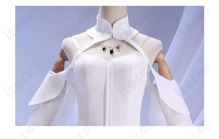 エミリア花嫁姿コスプレ衣装のトップス部分と縫製ディテール