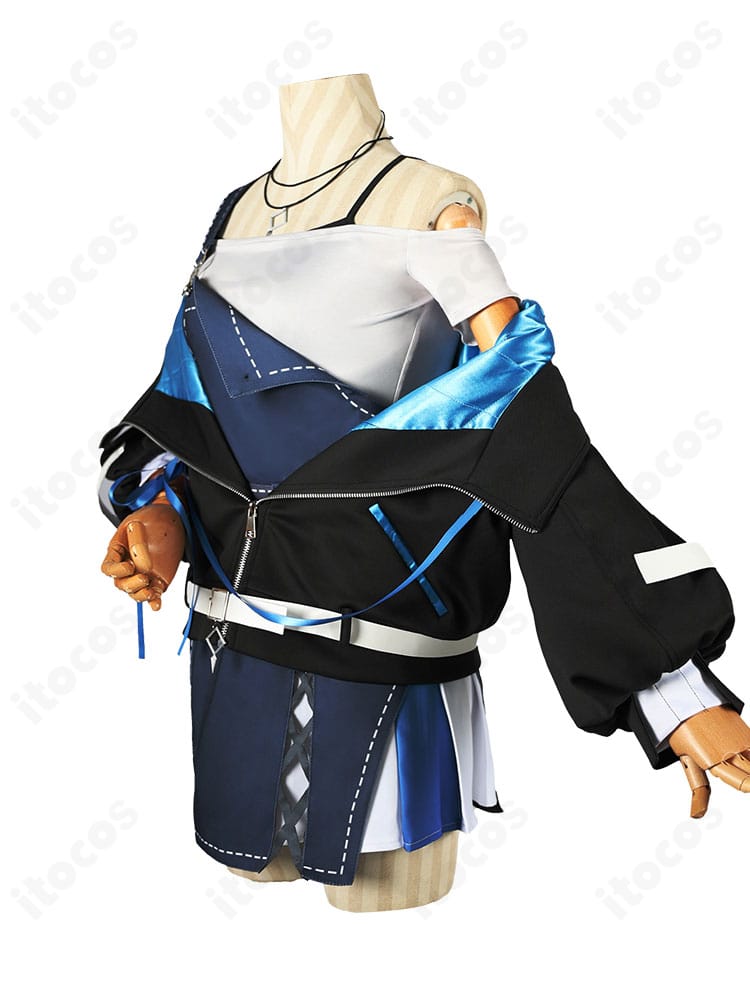 悠針れい喫茶Laid-Backコスプレ衣装のサイドシルエット