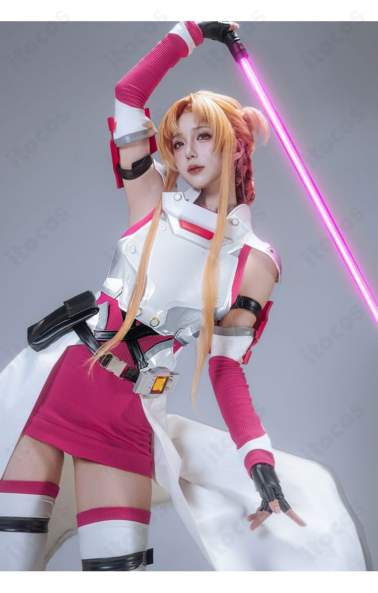 結城明日奈のGGO Ver.衣装を着用した全身コスプレイメージ