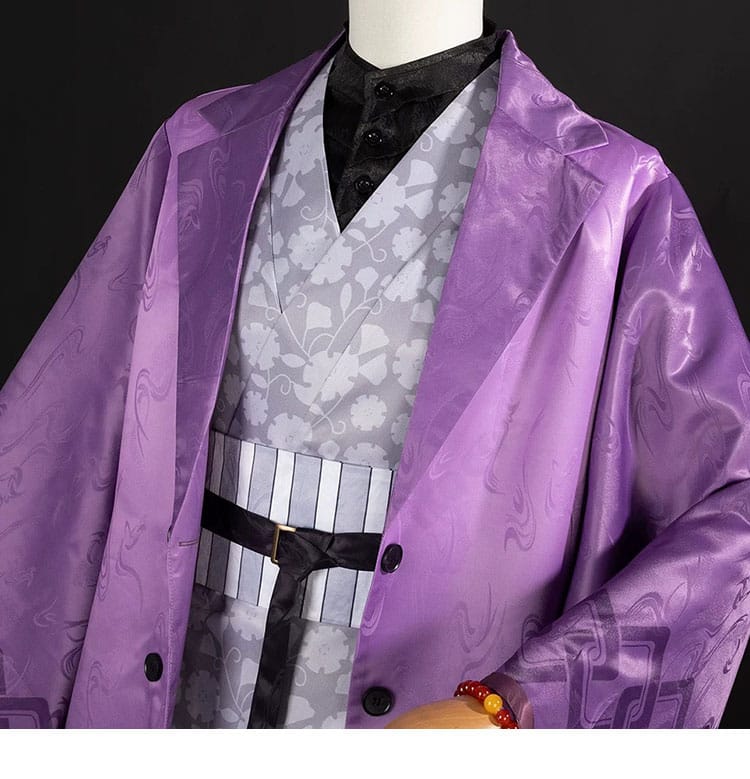 不死川玄弥のコスプレ衣装の襟元にある装飾