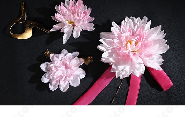 カーマ(ミステイク)第三再臨衣装の花飾りの細部