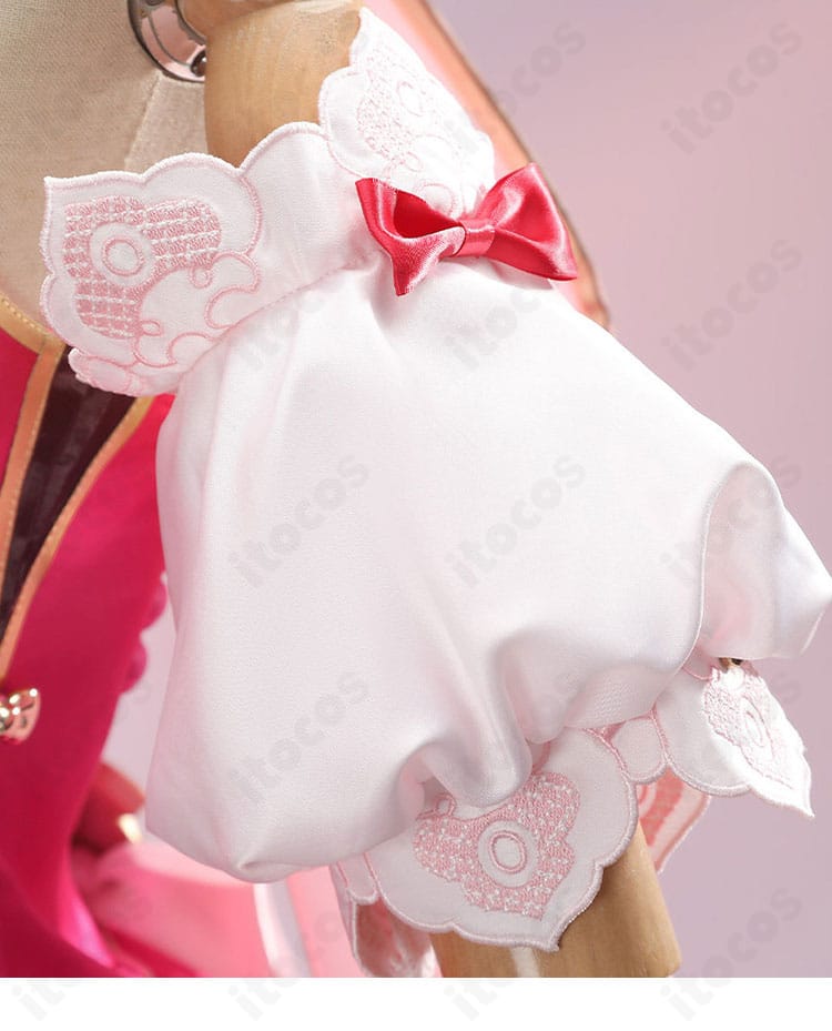 ヒアンシーのコスプレ衣装の袖装飾の詳細