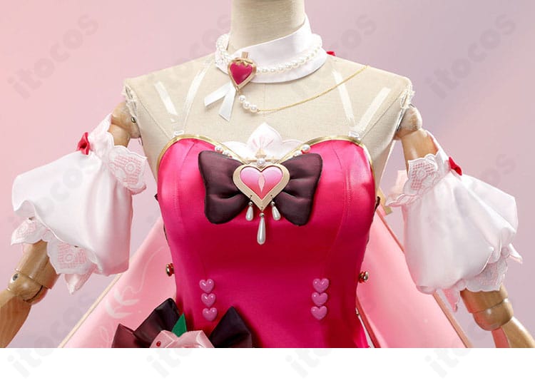 ヒアンシーのコスプレ衣装の襟元装飾の詳細